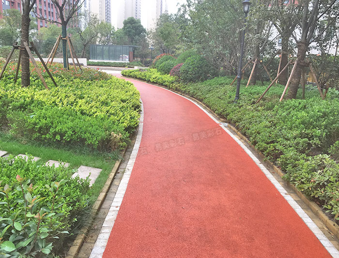 小区园路透水草莓视频污版在线观看地面展示